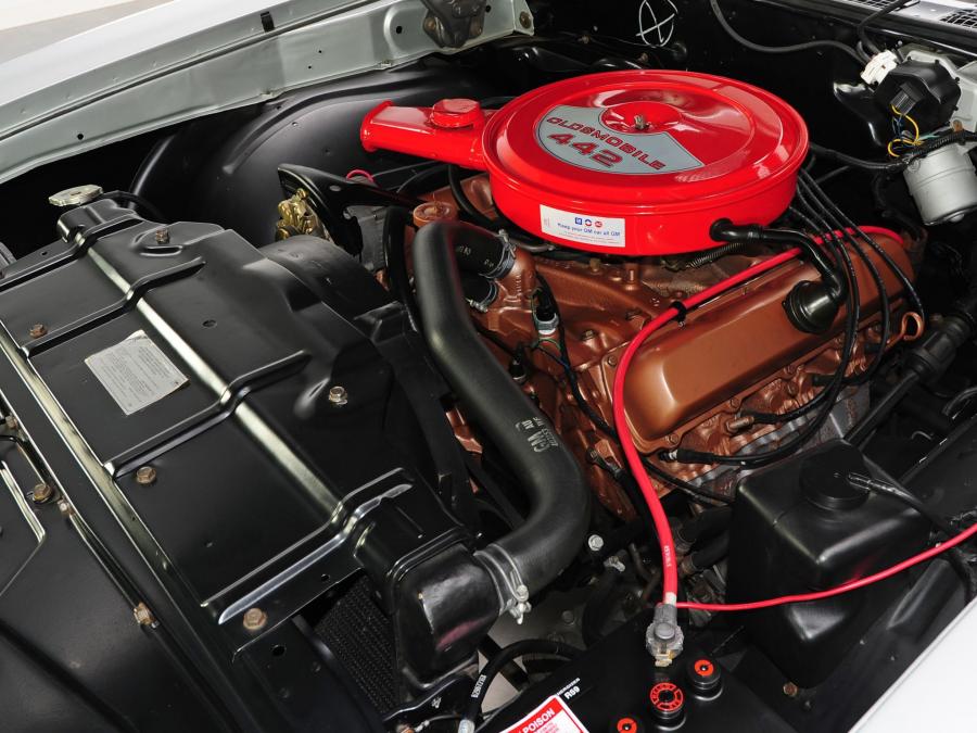  Oldsmobile 442 Sport Coupe 1969 года  (фото 9 из 10)